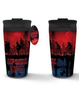 STRANGER THINGS 4 - Scene - Mug de voyage métal 450ml Pyramid 1 - Culture-Pop-France