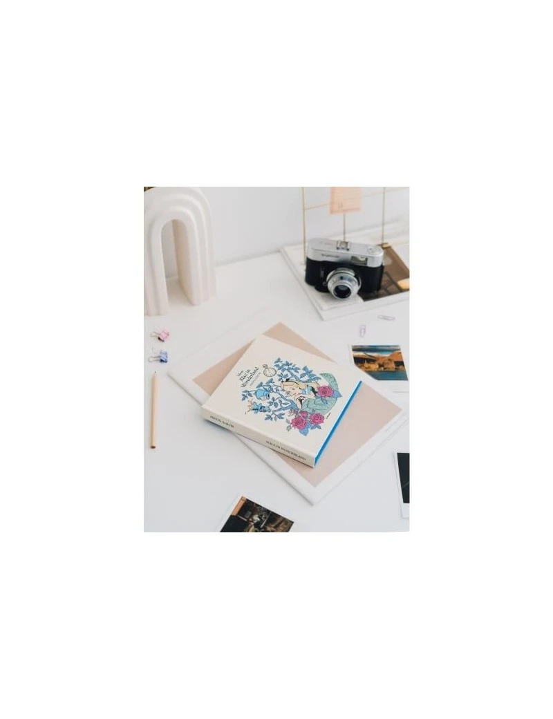 DISNEY - Alice aux Pays des Merveilles - Album Photo 16 x 16 cm 1 - Culture-Pop-France DISNEY - Alice aux Pays des Merveilles - Album Photo 16 x 16 cm 1 - Culture-Pop-France